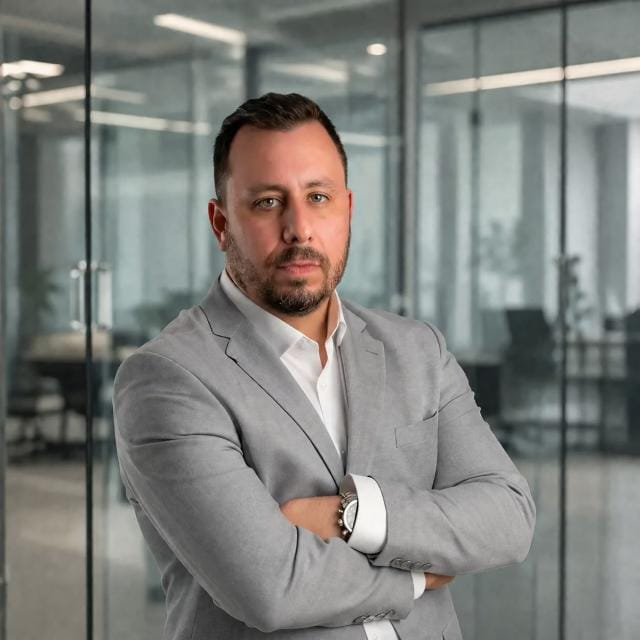 Dr. Eduardo Pazinato, sócio-fundador